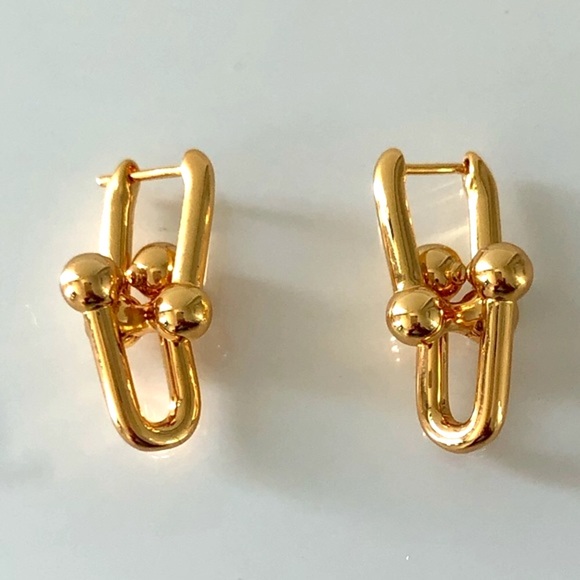 Gold Hardware Link Earrings - Picture 5 of 11